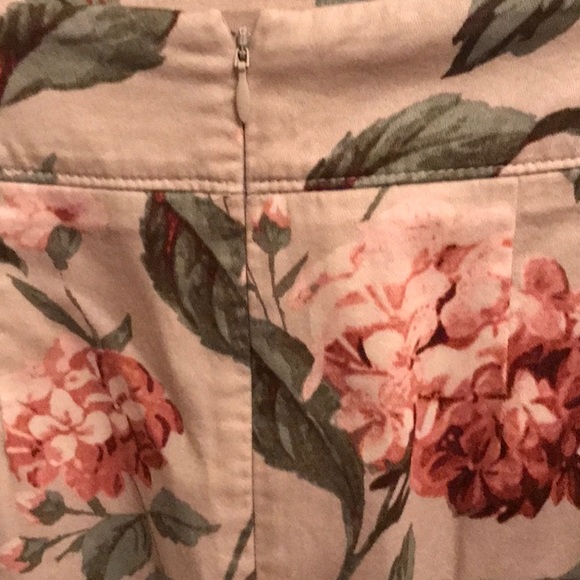 Loft Skirt - Picture 3 of 5